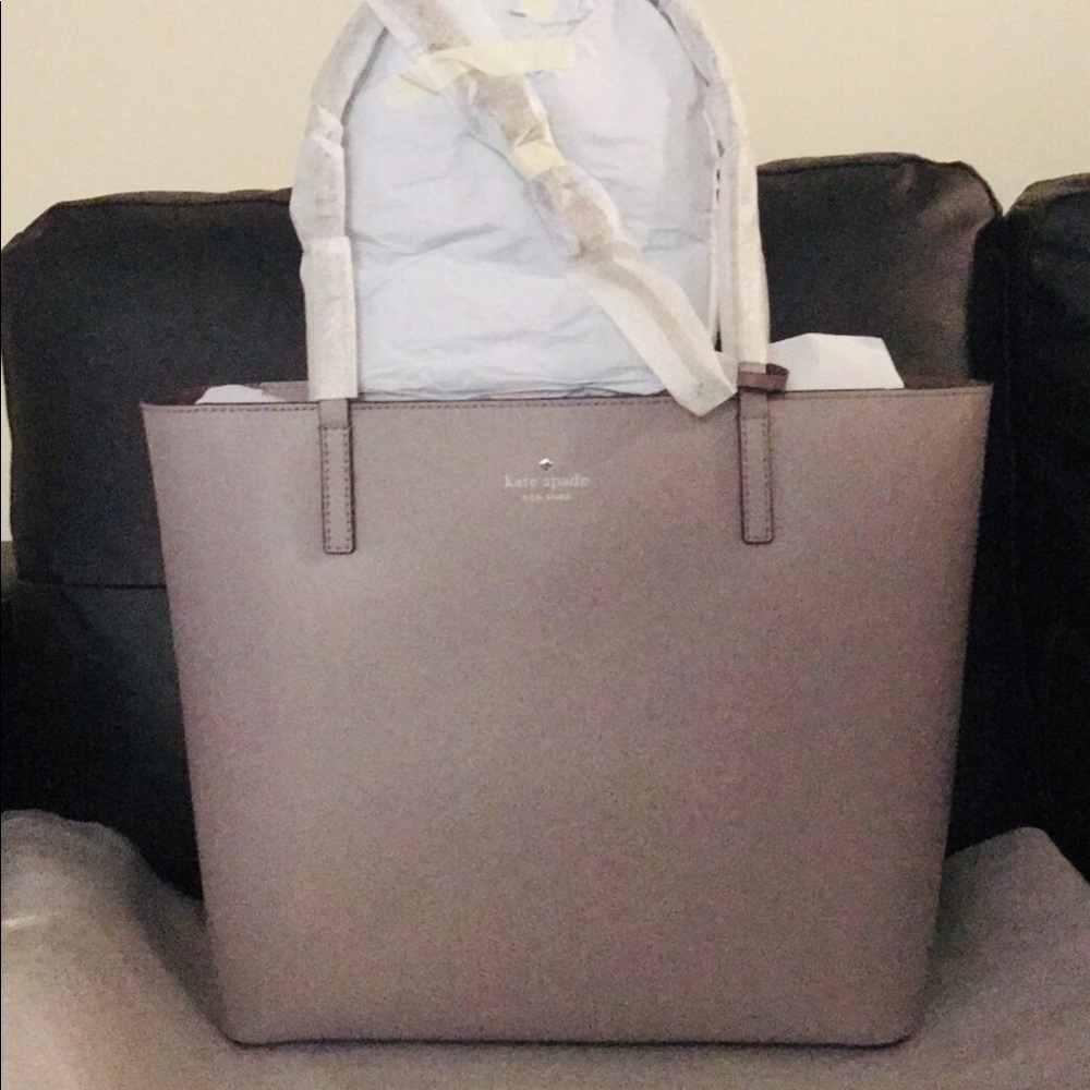 Kate Spade Tote - NWT (Soft Taupe)